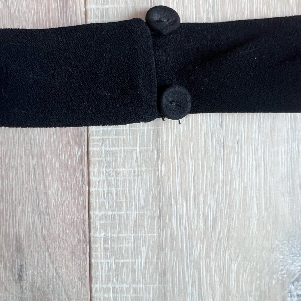 Halston Heritage cocktail black dress with blue/purple flower size 6 - Picture 10 of 16
